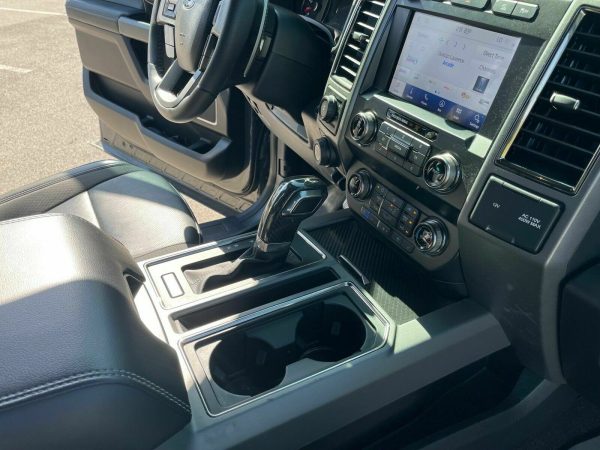 2020 Ford F-150 Raptor - Image 21