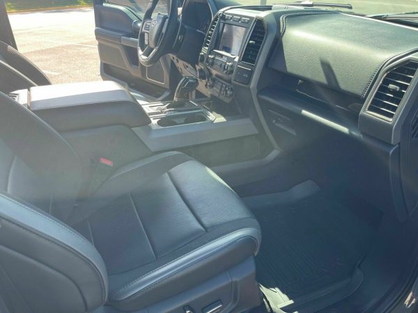 2020 Ford F-150 Raptor - Image 31