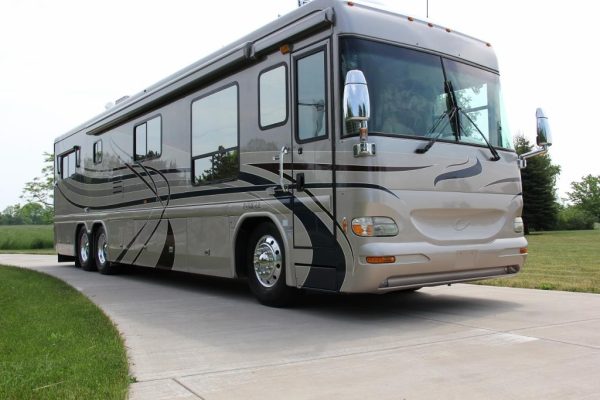 2004 Country Coach Intrigue Suite Escape - Image 60