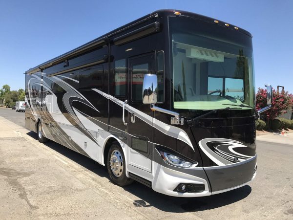 2016 Tiffin Phaeton 40AH - Image 63