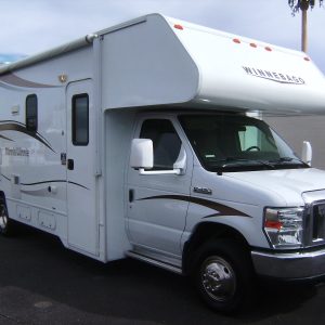 2015 Winnebago Minnie Winnie 27Q