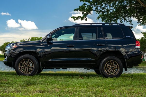 2021 Toyota Land Cruiser Heritage Edition - Image 3