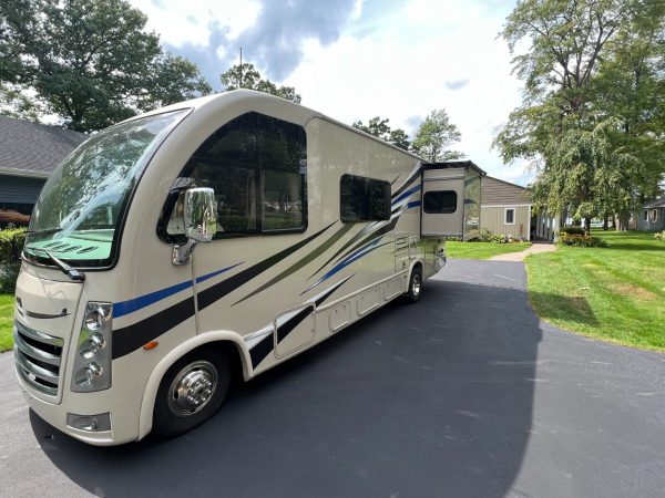 2018 Thor Motor Coach Vegas 25.3