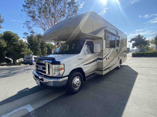 2015 Thor Chateau 26A - Image 16