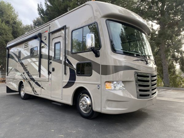 2014 Thor Ace 27.1 - Image 40