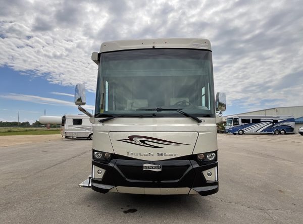 2019 Newmar Dutch Star 4018 - Image 7