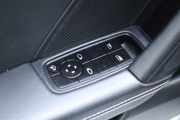 2020 Porsche 911 Carrera 4S - Image 21