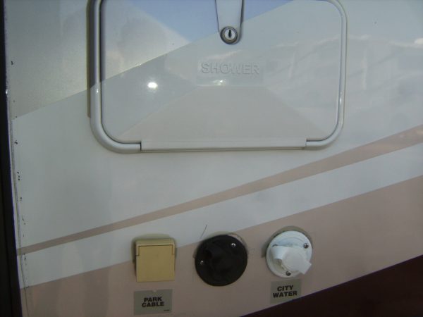 2012 Fleetwood Jamboree Sport 28Z - Image 8