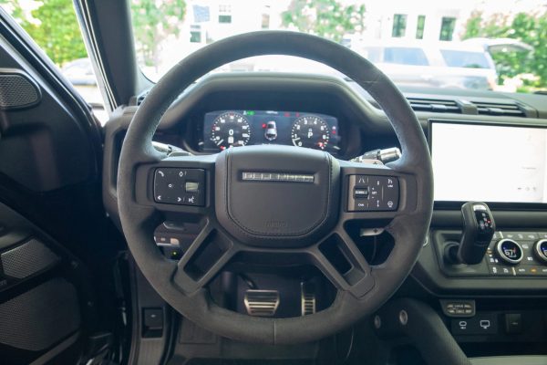 2022 Land Rover Defender 110 - Image 20