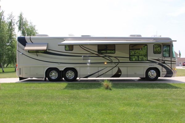 2004 Country Coach Intrigue Suite Escape - Image 67