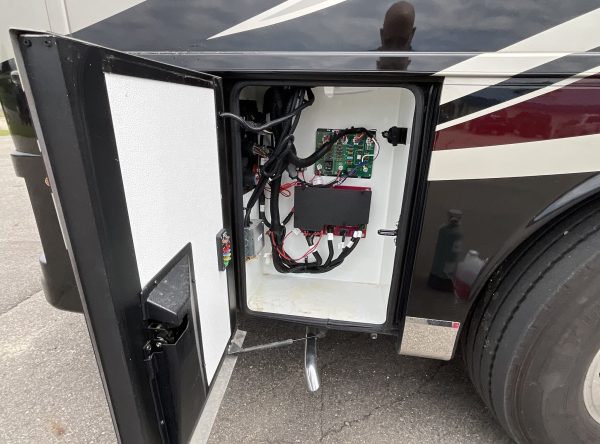 2019 Newmar Dutch Star 4018 - Image 11