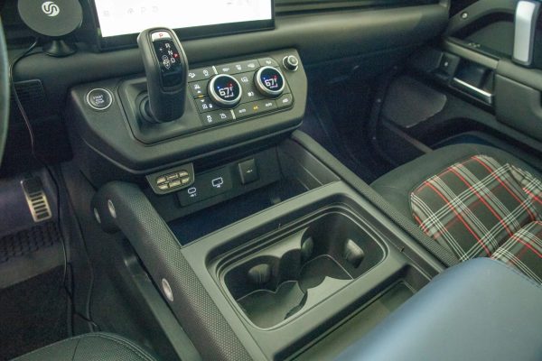2022 Land Rover Defender 110 - Image 22