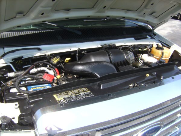 2012 Fleetwood Jamboree Sport 28Z - Image 11