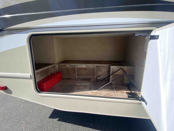 2015 Thor Chateau 26A - Image 23