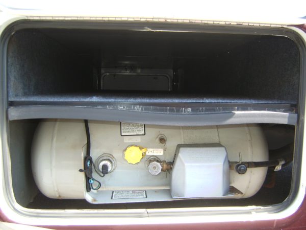 2012 Fleetwood Jamboree Sport 28Z - Image 12