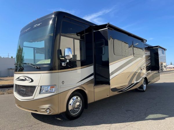 2016 Newmar Canyon Star 3911 - Image 11