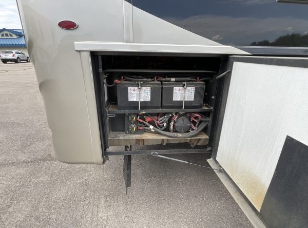 2019 Newmar Dutch Star 4018 - Image 16