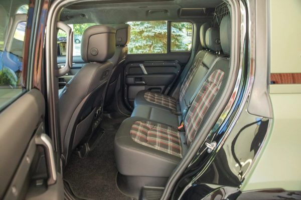 2022 Land Rover Defender 110 - Image 28