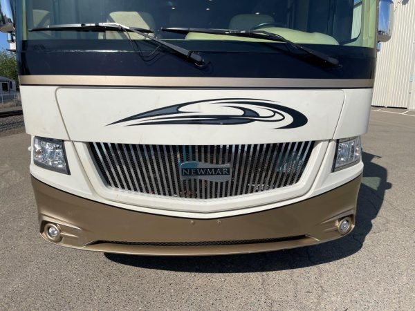 2016 Newmar Canyon Star 3911 - Image 16