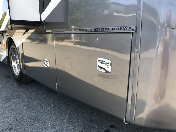 2016 Tiffin Phaeton 40AH - Image 15