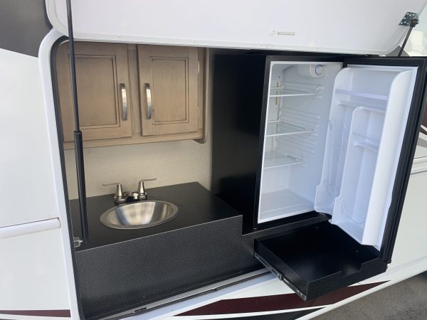 2019 Entegra Vision 29S - Image 16