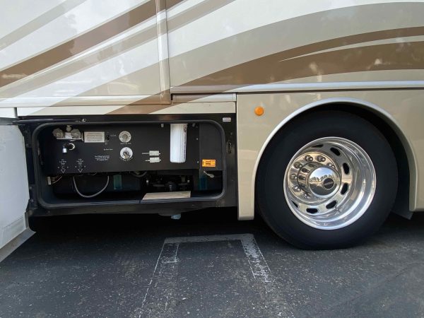2013 Fleetwood Excursion 33A - Image 16