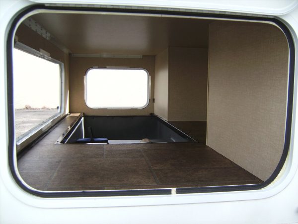 2015 Winnebago Minnie Winnie 27Q - Image 17