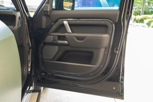 2022 Land Rover Defender 110 - Image 31