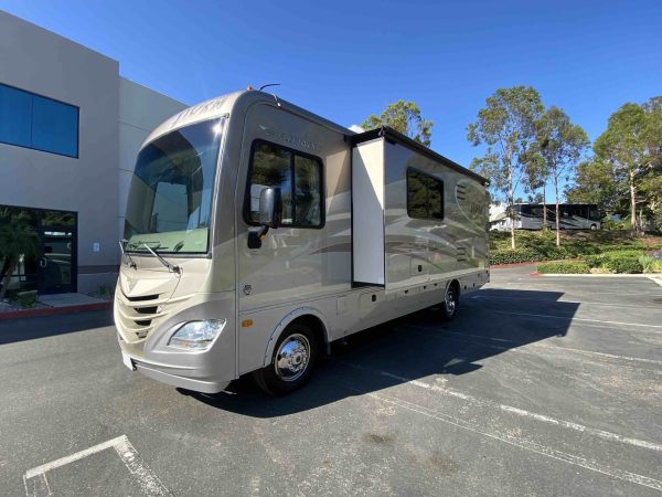 2014 Fleetwood Storm 28MS - Image 10