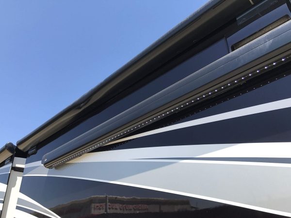 2016 Tiffin Phaeton 40AH - Image 18
