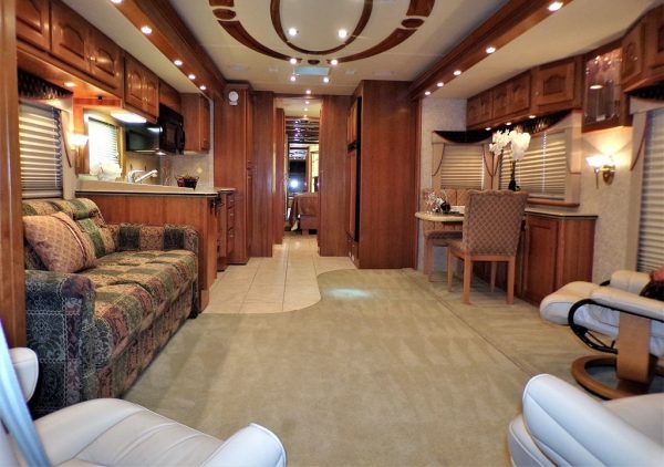 2005 Country Coach Allure 470 Series Mckenzie Bridge - Image 41