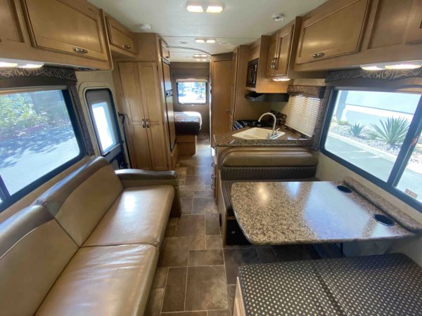2015 Thor Chateau 26A - Image 33