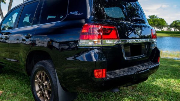 2021 Toyota Land Cruiser Heritage Edition - Image 25