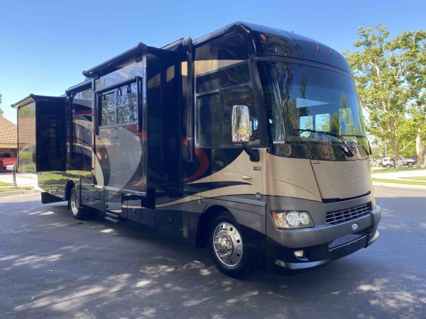 2011 Itasca Suncruiser 35P