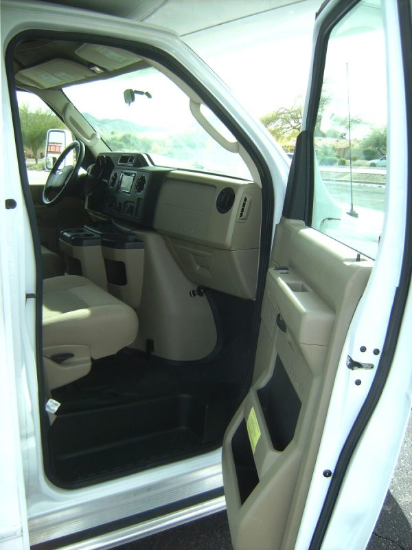2015 Winnebago Minnie Winnie 27Q - Image 21