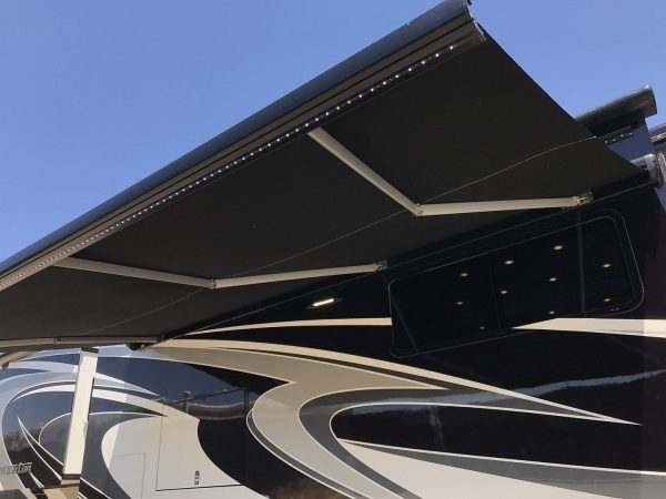 2016 Tiffin Phaeton 40AH - Image 20