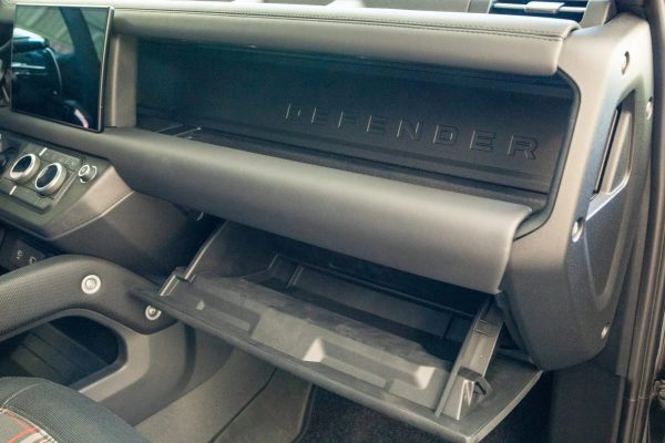 2022 Land Rover Defender 110 - Image 34