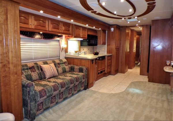 2005 Country Coach Allure 470 Series Mckenzie Bridge - Image 43
