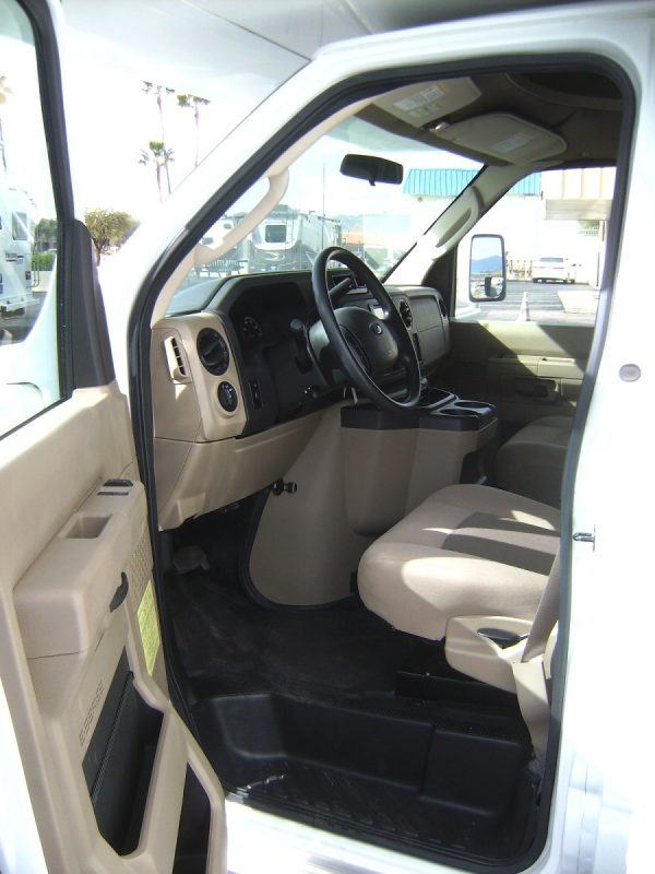2015 Winnebago Minnie Winnie 27Q - Image 22