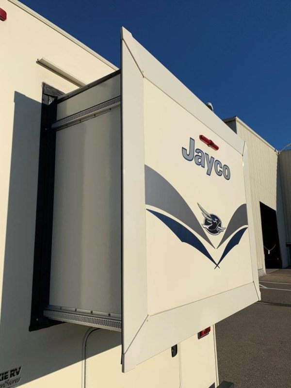 2016 Jayco Greyhawk 29ME - Image 12