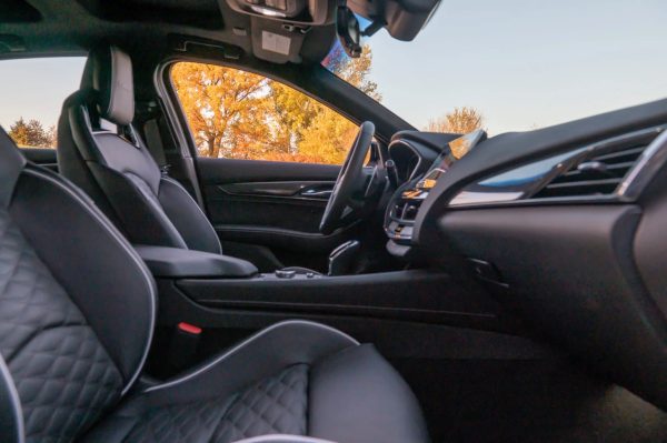2022 Cadillac CT5-V Blackwing - Image 36