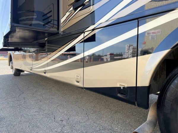 2016 Newmar Canyon Star 3911 - Image 24