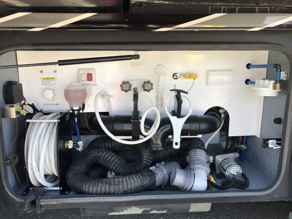 2016 Tiffin Phaeton 40AH - Image 24