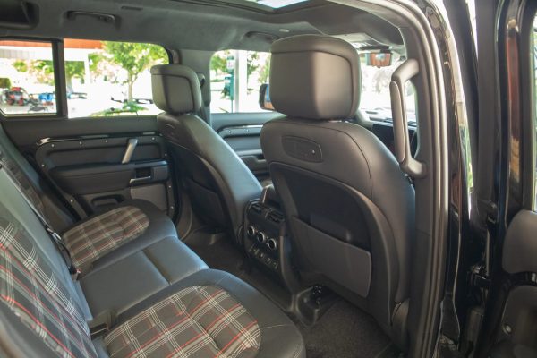 2022 Land Rover Defender 110 - Image 38