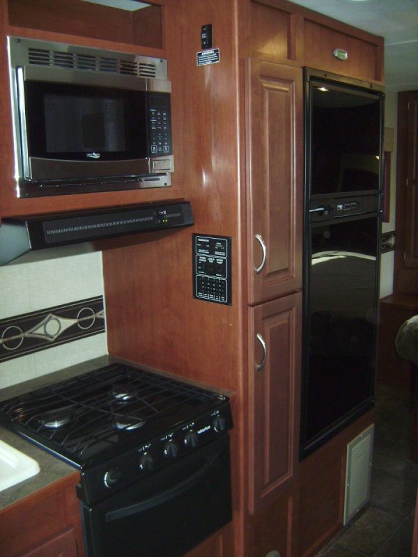 2015 Winnebago Minnie Winnie 27Q - Image 26