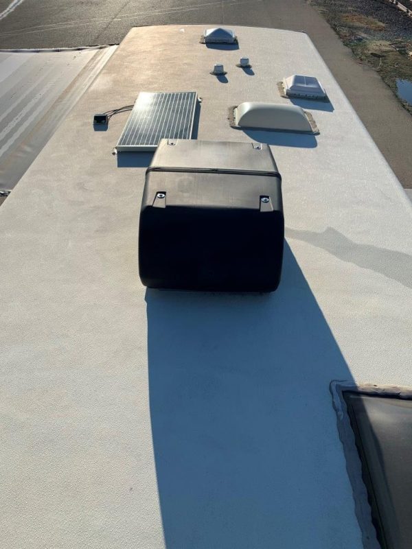 2016 Jayco Greyhawk 29ME - Image 16