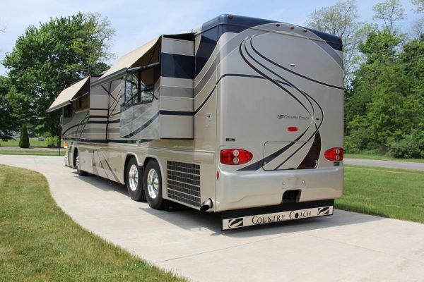 2004 Country Coach Intrigue Suite Escape - Image 20