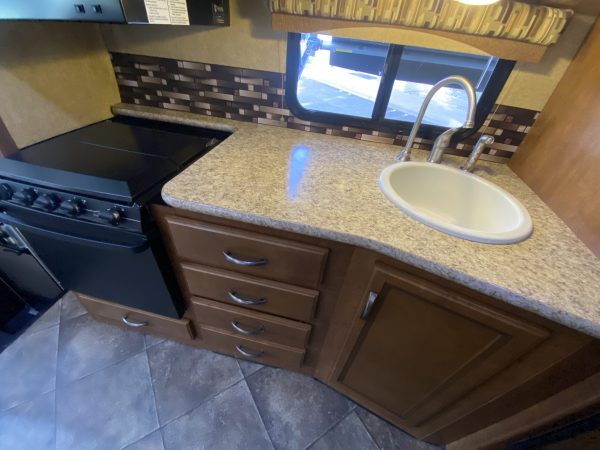 2014 Thor Ace 27.1 - Image 19