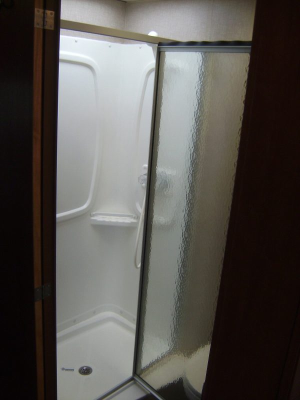 2015 Winnebago Minnie Winnie 27Q - Image 27