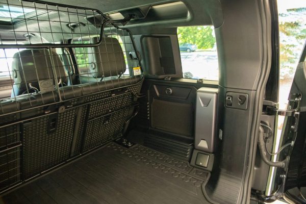 2022 Land Rover Defender 110 - Image 40